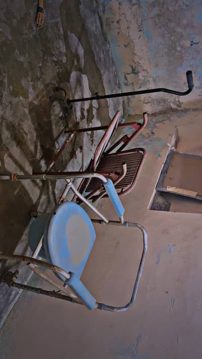 Washroom chair