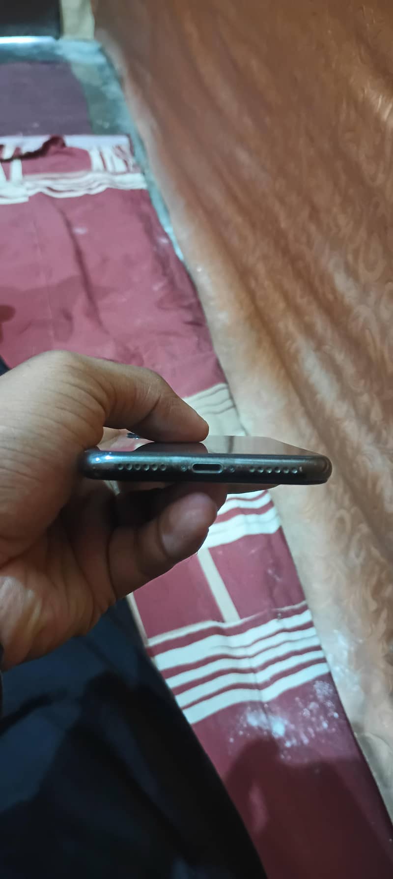 Apple iPhone X 4