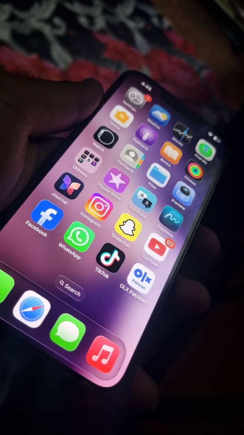 Apple iPhone 13 2