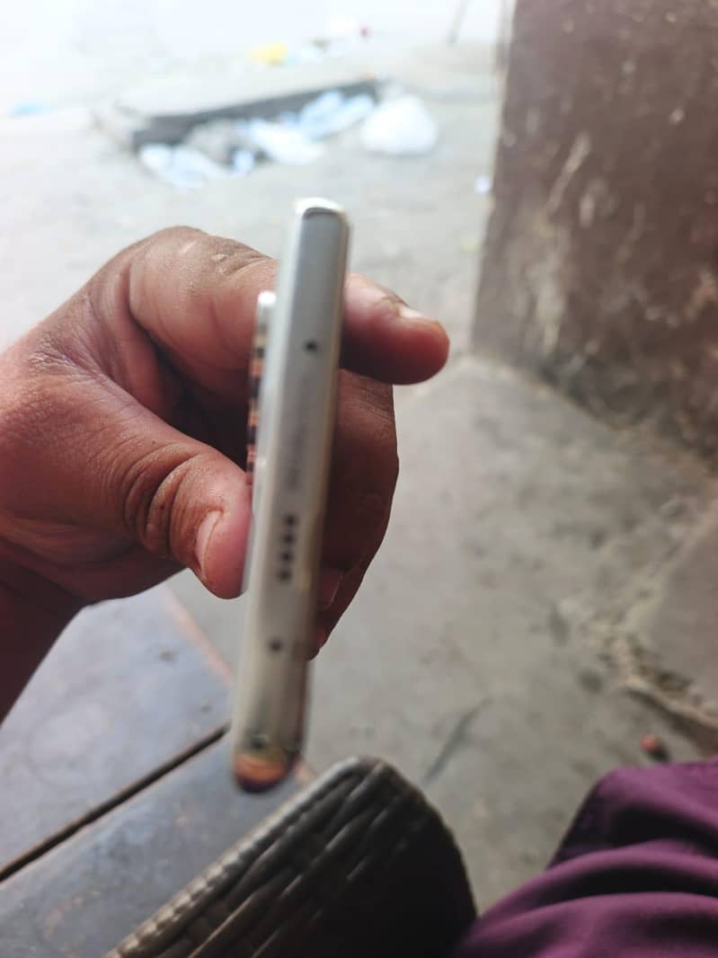 Tecno CAMON 40 Pro 3