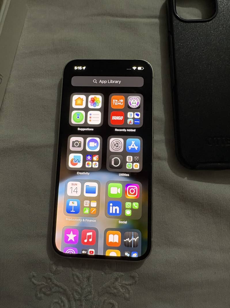 Apple iPhone 13 3