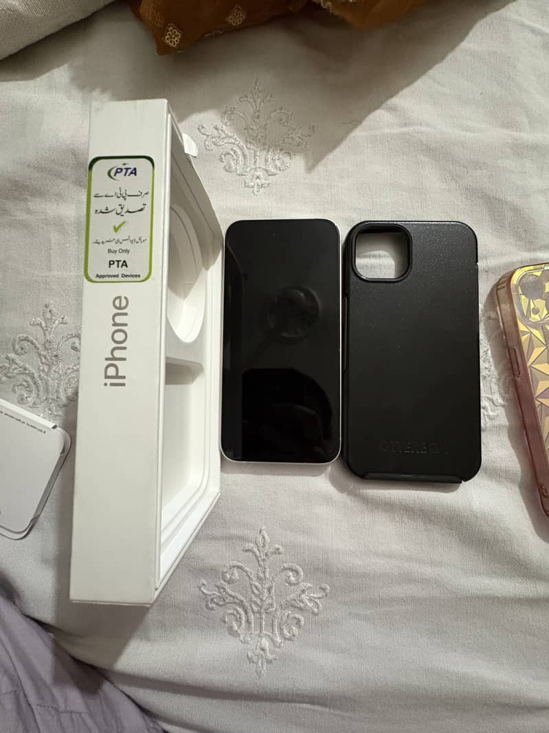 Apple iPhone 13 4