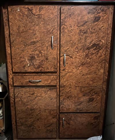 wardrobe/ Almari for sale