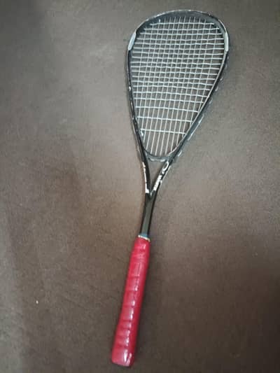 tennis racket