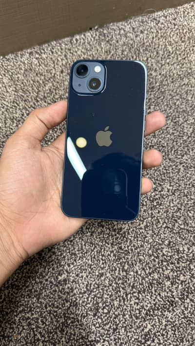 Apple iPhone 13