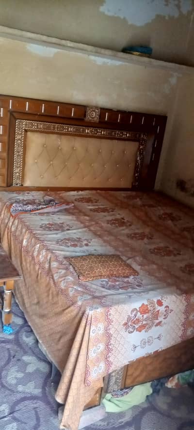 1 bed site tables