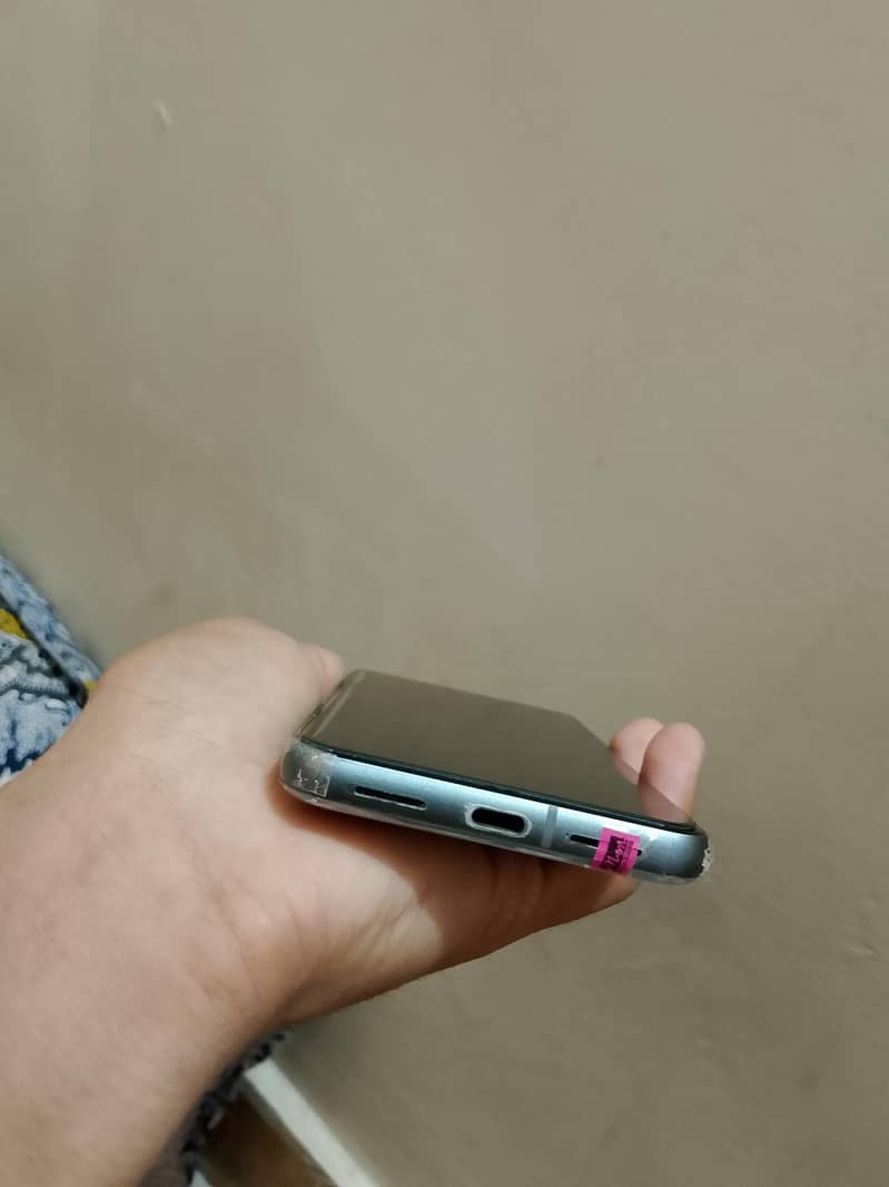 Google Pixel 8 2
