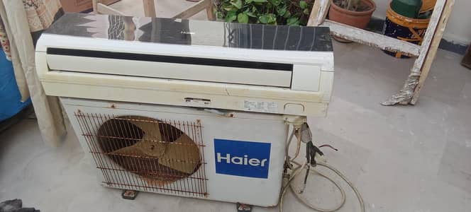 Haier 1.5 Ton working condition AC Split