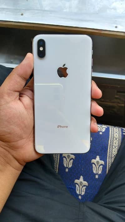 iPhone xs max 256 gb pta approved
