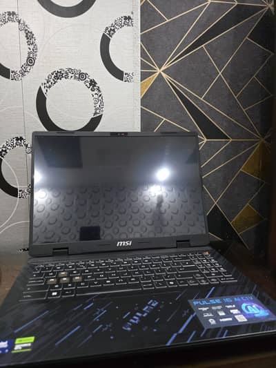 MSI Pulse 16 Rtx 4070 core 7 ultra