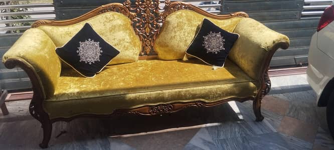 5 seater sofa chinyoti excellent condition