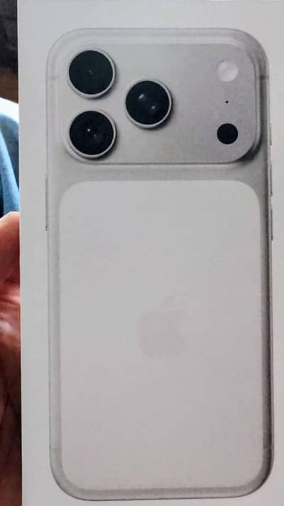 Apple iPhone 17 Pro 256gb silver, brand new in box,non active