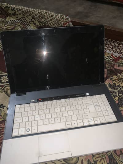 Olivetti Laptop 4gb ram 320gb storage