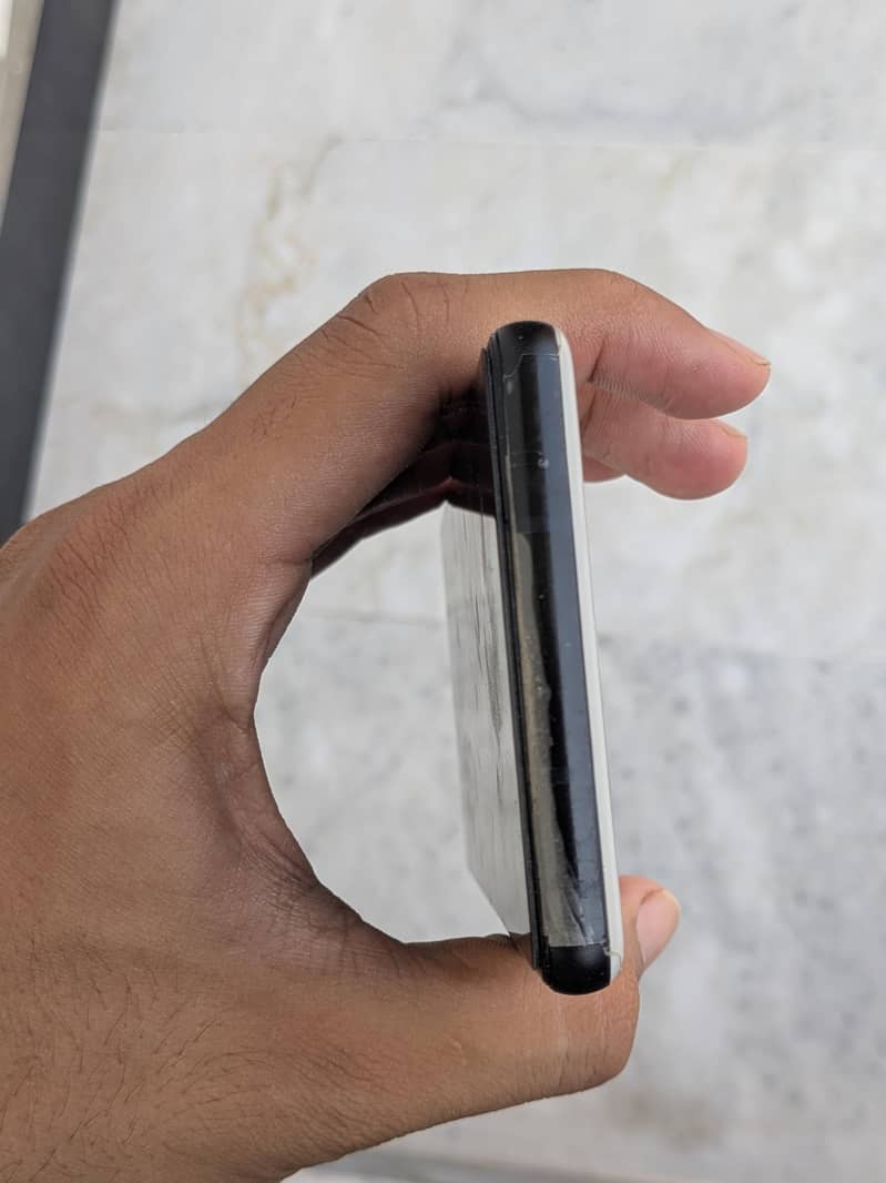Google Pixel 6a 8