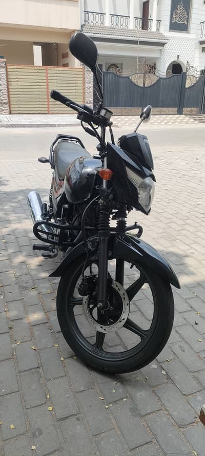 Suzuki GR 150