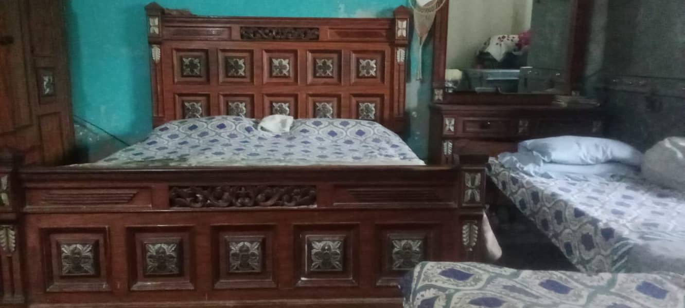 King size bed set 0