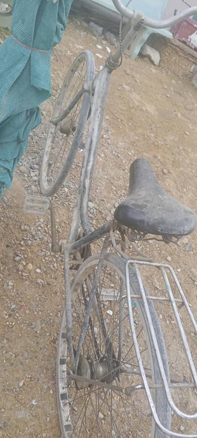 japani use bicycles