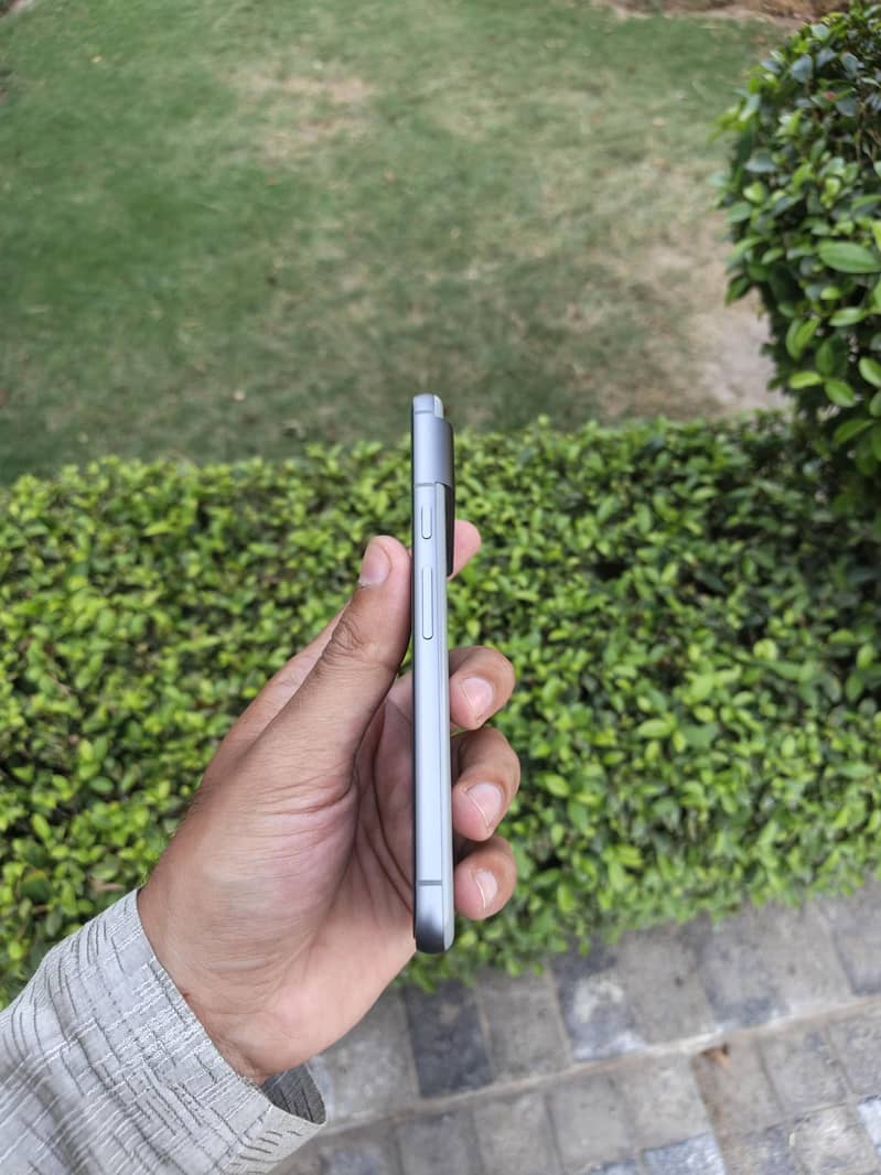 Google pixel 8 1