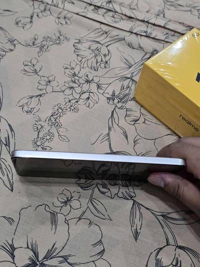 Realme 13 Plus