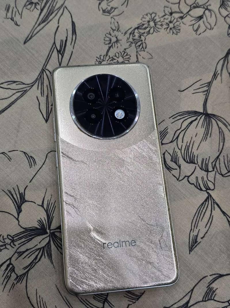 Realme 13 Plus 4