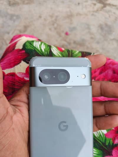 Google pixel 8