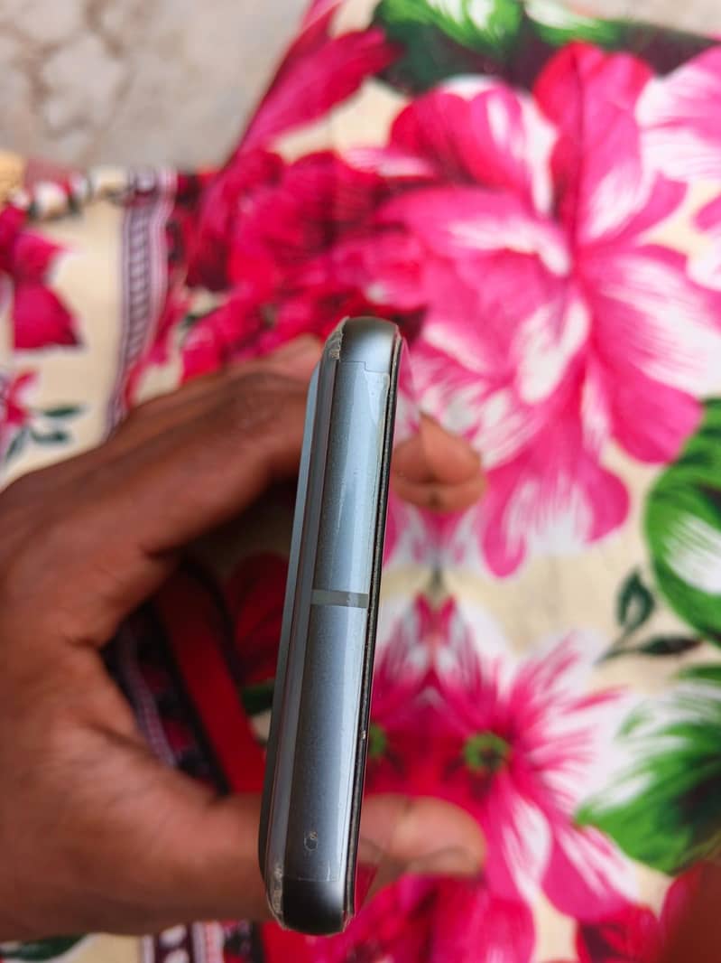 Google pixel 8 3