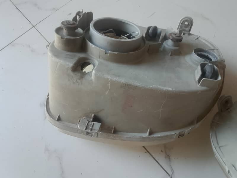 santro headlights 6