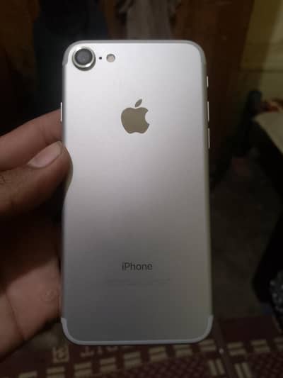 Apple iPhone 7