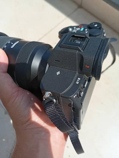 Sony A7 IV + Sigma 24-70mm f/2.8 | Like New Condition