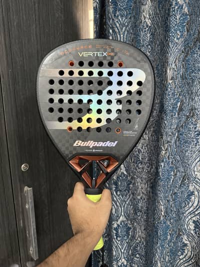 Bullpadel Vertex 04 Padel Racket