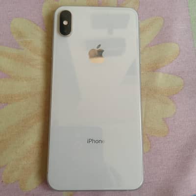 Hi everyone, I,m selling iphone Xs max