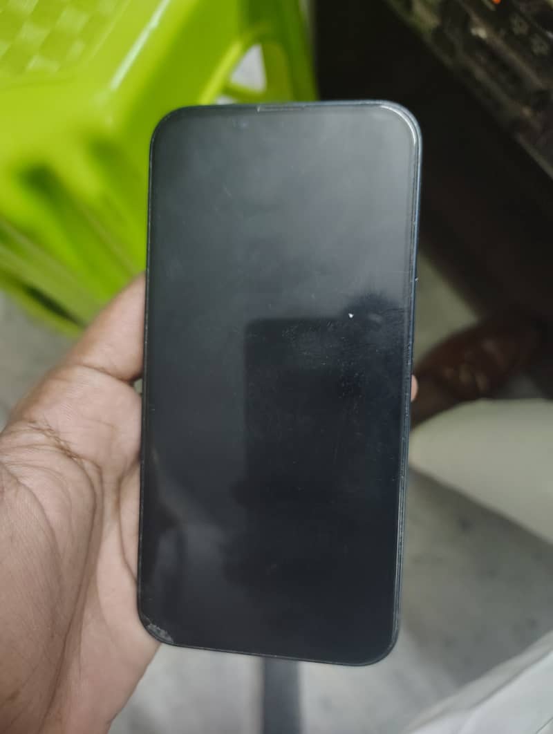 Apple iPhone 13 0