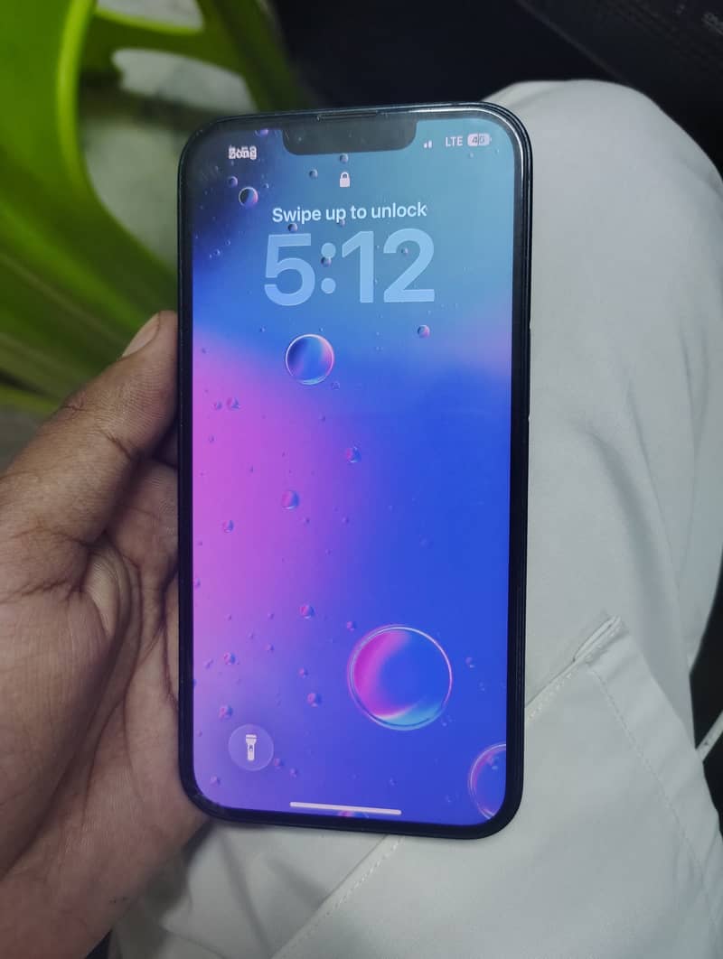Apple iPhone 13 1