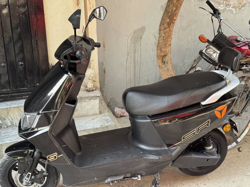 Scooty 1