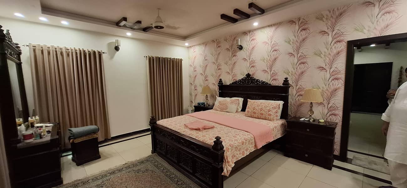 Solid Sheesham Bed Set 1