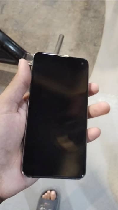 Samsung Mobile S10e