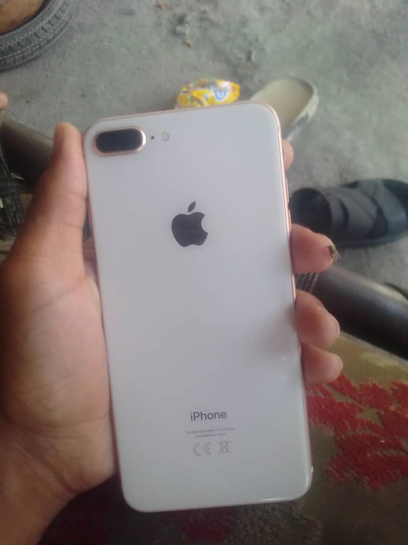 Apple iPhone 8 Plus 2