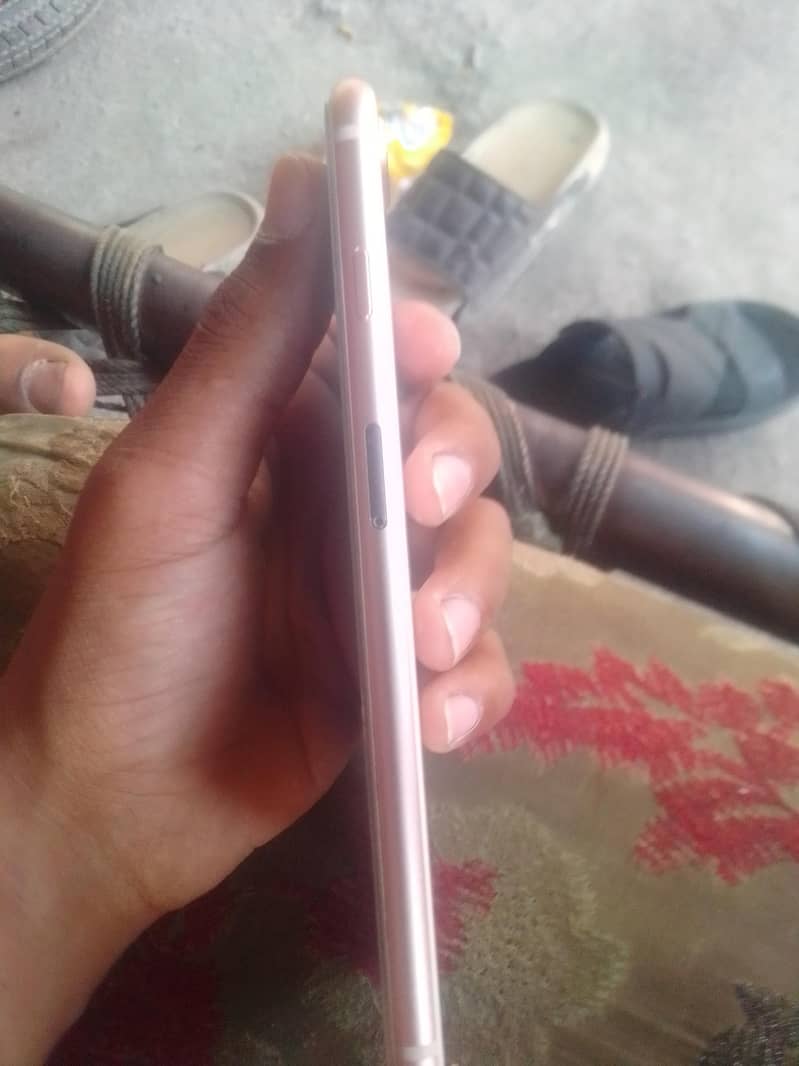 Apple iPhone 8 Plus 3
