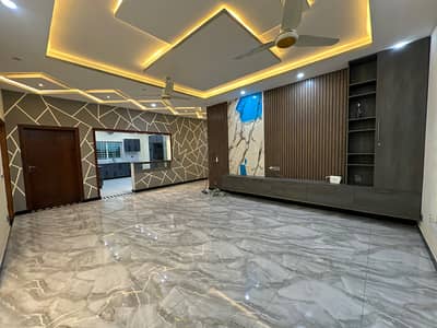 Brand new luxury house for sale kanal