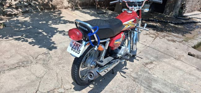 very good and nice and very clean condition