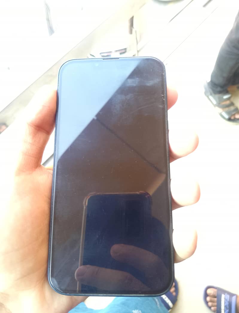 Apple iPhone 13 1