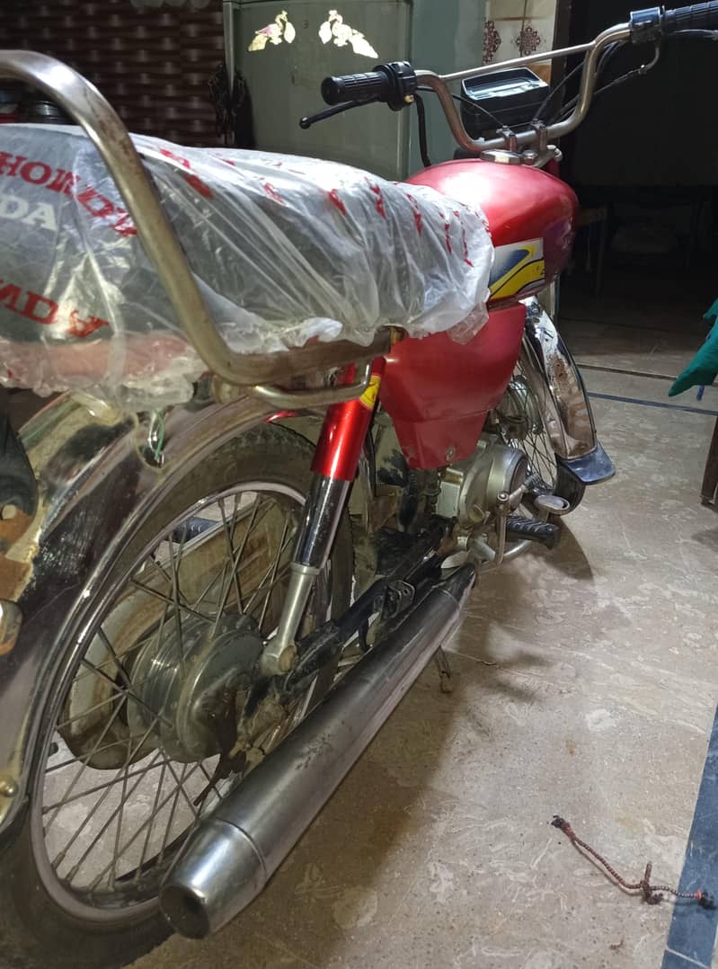 motorcycle  0