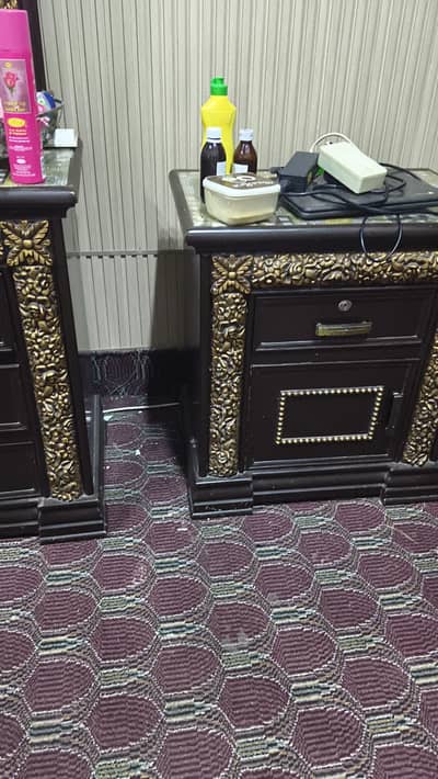 dressers and side table