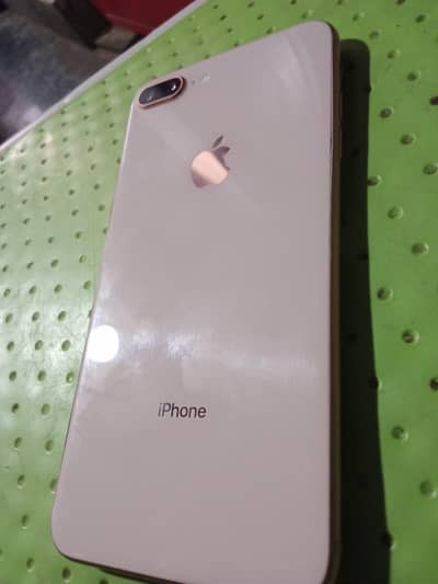 Apple iPhone 8 Plus