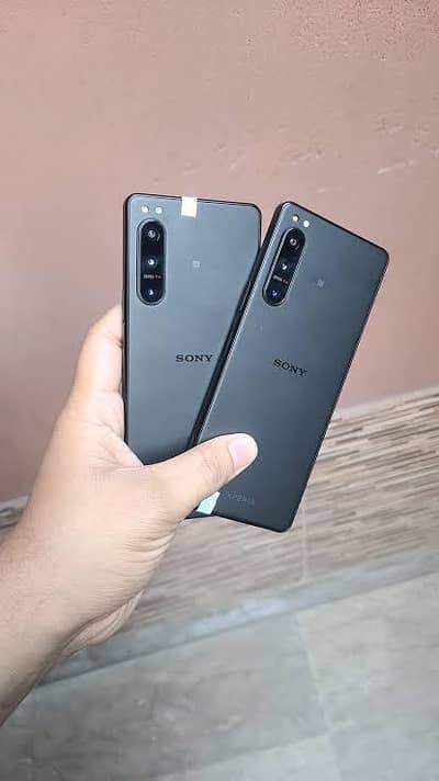 Sony 5 IV sim time available
