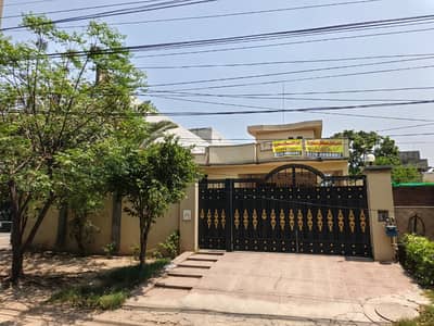 150 feet road commercial 1 kanal sigle stroy