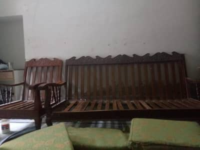 wooden soffa