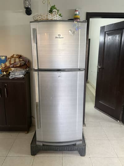 New Dawlance Refrigerator