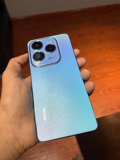 Infinix Hot 40 Pro