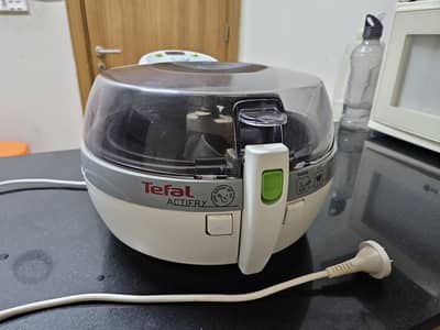 Tefal actifry Air Fryer (Best for frozen foods and Quick Fries)